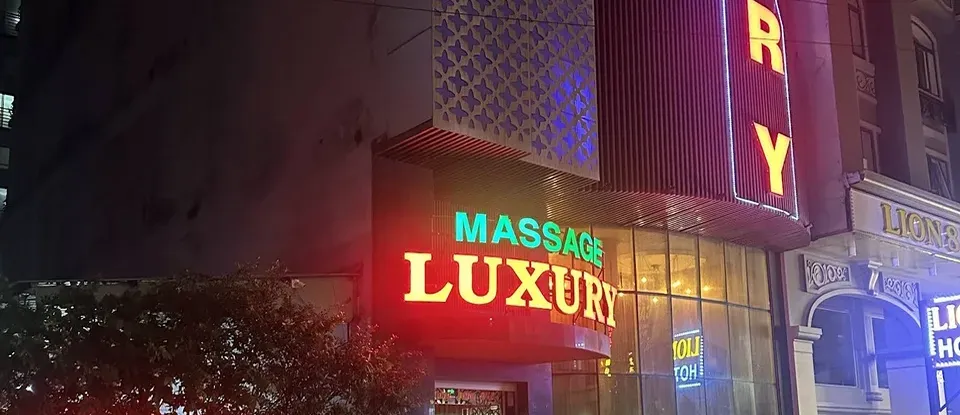 럭셔리 마사지 (껀터)